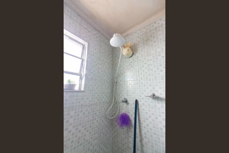 Casa à venda com 215m², 4 quartos e 2 vagas Casa à venda com 215m², 4 quartos e 2 vagasBanheiro 2