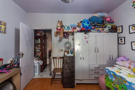 Casa à venda com 215m², 4 quartos e 2 vagas Casa à venda com 215m², 4 quartos e 2 vagasQuarto 4