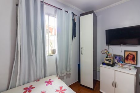 Casa à venda com 215m², 4 quartos e 2 vagas Casa à venda com 215m², 4 quartos e 2 vagasQuarto 1