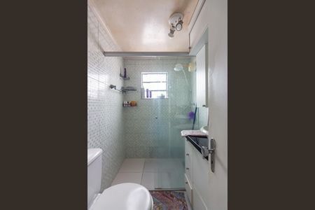 Casa à venda com 215m², 4 quartos e 2 vagas Casa à venda com 215m², 4 quartos e 2 vagasBanheiro 2