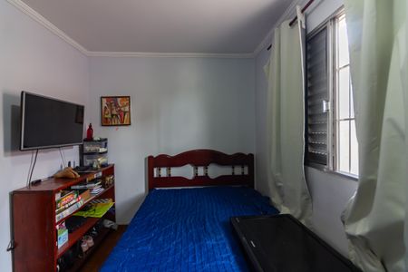 Casa à venda com 215m², 4 quartos e 2 vagas Casa à venda com 215m², 4 quartos e 2 vagasQuarto 2