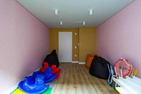 Apartamento para alugar com 31m², 2 quartos e sem vaga Apartamento para alugar com 31m², 2 quartos e sem vagaÁrea comum - Brinquedoteca