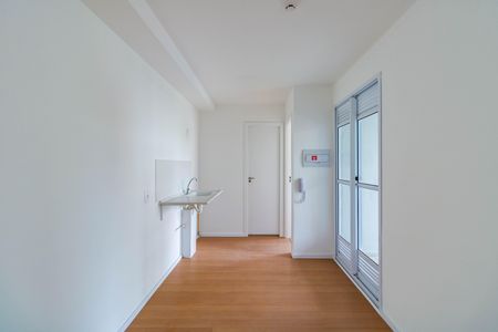 Apartamento para alugar com 31m², 2 quartos e sem vaga Apartamento para alugar com 31m², 2 quartos e sem vagaSala