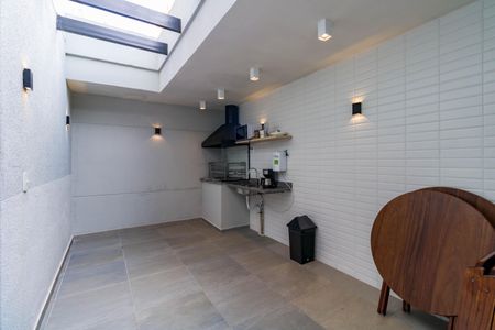 Apartamento para alugar com 31m², 2 quartos e sem vaga Apartamento para alugar com 31m², 2 quartos e sem vagaÁrea comum - Churrasqueira