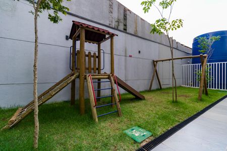 Apartamento para alugar com 31m², 2 quartos e sem vaga Apartamento para alugar com 31m², 2 quartos e sem vagaÁrea Comum - Playground