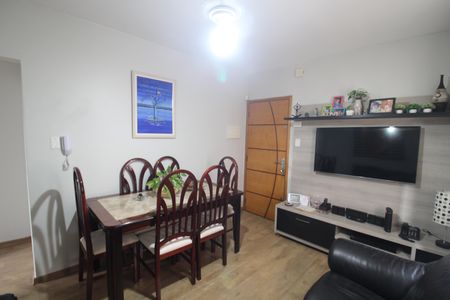 Apartamento à venda com 72m², 2 quartos e sem vagaSala