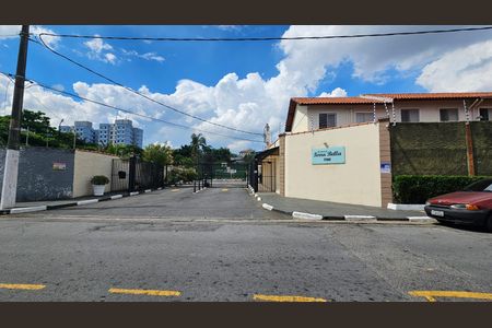 Casa de condomínio à venda com 71m², 2 quartos e 2 vagas Casa de condomínio à venda com 71m², 2 quartos e 2 vagasFachada