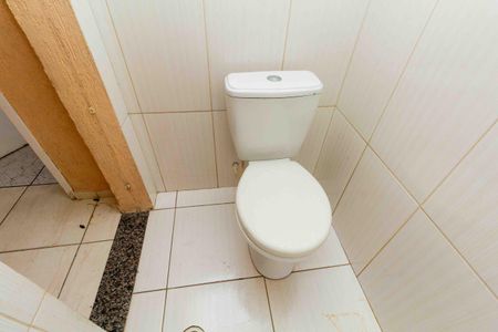 Casa de condomínio à venda com 71m², 2 quartos e 2 vagas Casa de condomínio à venda com 71m², 2 quartos e 2 vagasBanheiro 2