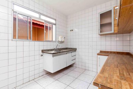 Casa de condomínio à venda com 71m², 2 quartos e 2 vagas Casa de condomínio à venda com 71m², 2 quartos e 2 vagasCozinha