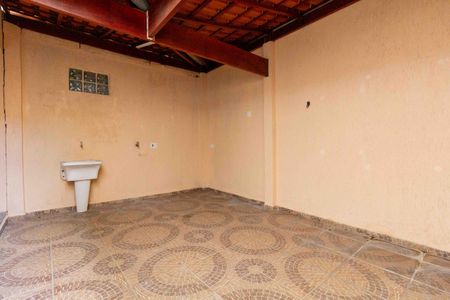 Casa de condomínio à venda com 71m², 2 quartos e 2 vagas Casa de condomínio à venda com 71m², 2 quartos e 2 vagasQuintal e Área de Serviço