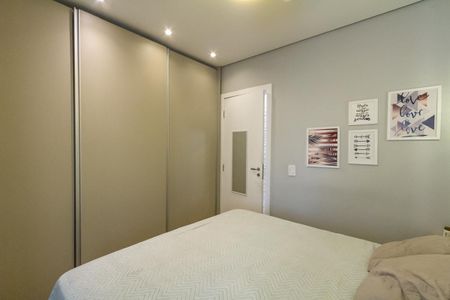 Apartamento à venda com 106m², 3 quartos e 2 vagas Apartamento à venda com 106m², 3 quartos e 2 vagasSuíte