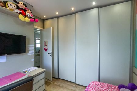 Apartamento à venda com 106m², 3 quartos e 2 vagas Apartamento à venda com 106m², 3 quartos e 2 vagasQuarto 2