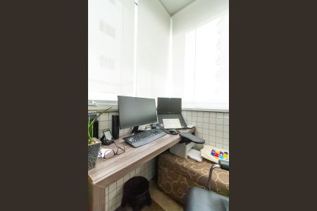 Apartamento à venda com 106m², 3 quartos e 2 vagas Apartamento à venda com 106m², 3 quartos e 2 vagasVaranda Suíte