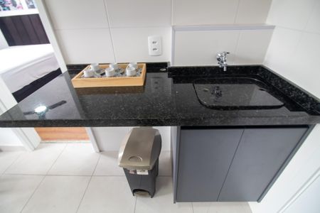 Apartamento para alugar com 28m², 1 quarto e sem vagaÁrea de Serviço - Armários