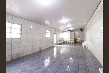 Apartamento à venda com 66m², 2 quartos e sem vagaÁrea comum