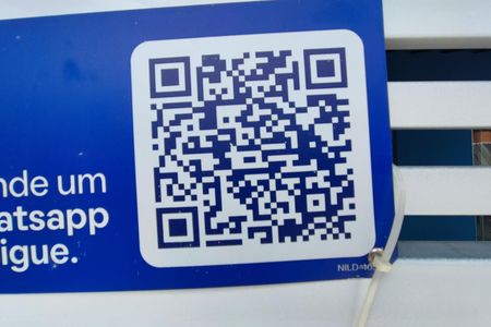 Casa à venda com 122m², 3 quartos e 2 vagas Casa à venda com 122m², 3 quartos e 2 vagasPLACA INSTALADA NA FACHADA