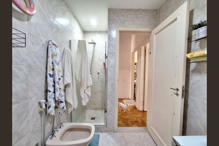 Apartamento à venda com 124m², 4 quartos e 1 vagaBanheiro