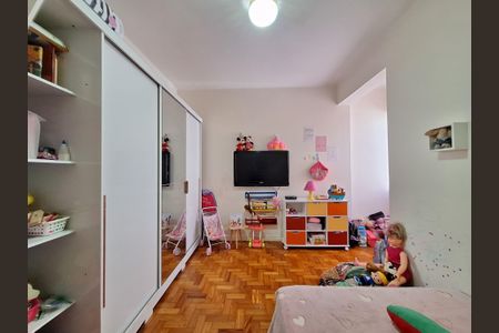 Apartamento à venda com 124m², 4 quartos e 1 vagaQuarto 2