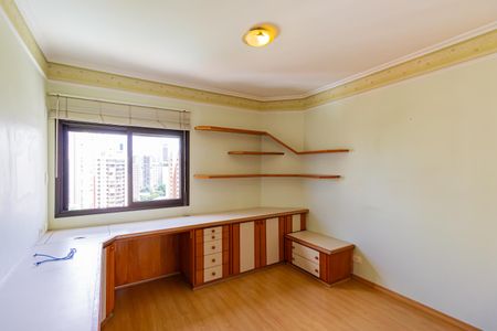 Apartamento à venda com 147m², 3 quartos e 2 vagas Apartamento à venda com 147m², 3 quartos e 2 vagasQuarto 2