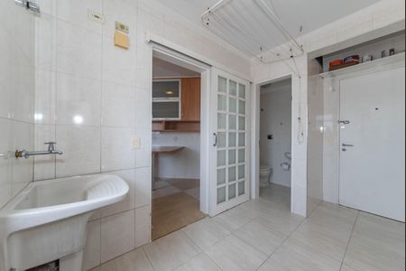 Apartamento à venda com 147m², 3 quartos e 2 vagasLavanderia