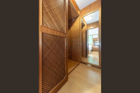 Apartamento à venda com 147m², 3 quartos e 2 vagasSuíte - Closet