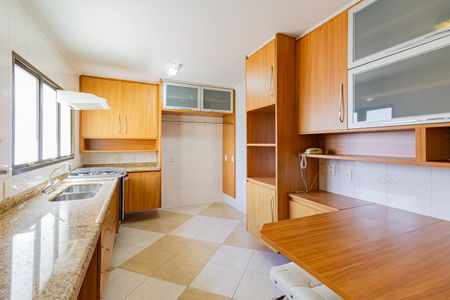 Apartamento à venda com 147m², 3 quartos e 2 vagas Apartamento à venda com 147m², 3 quartos e 2 vagasCozinha