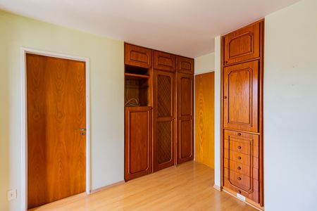 Apartamento à venda com 147m², 3 quartos e 2 vagas Apartamento à venda com 147m², 3 quartos e 2 vagasSuíte