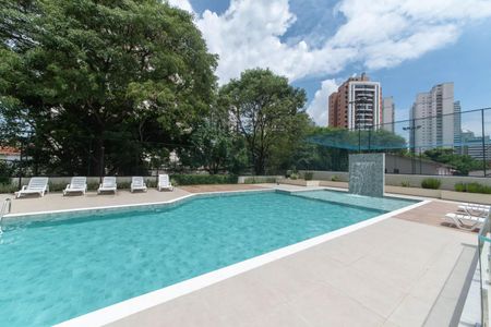 Apartamento à venda com 147m², 3 quartos e 2 vagas Apartamento à venda com 147m², 3 quartos e 2 vagasÁrea comum - Piscina