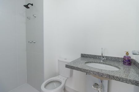Apartamento para alugar com 50m², 2 quartos e 1 vaga Apartamento para alugar com 50m², 2 quartos e 1 vagaBanheiro