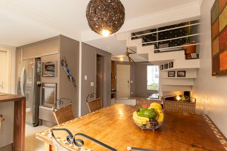 Casa de condomínio para alugar com 158m², 4 quartos e 2 vagas Casa de condomínio para alugar com 158m², 4 quartos e 2 vagasSala de Jantar