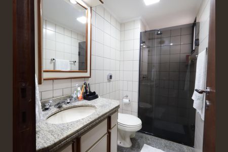 Apartamento à venda com 140m², 3 quartos e 4 vagasBanheiro da Suíte 1