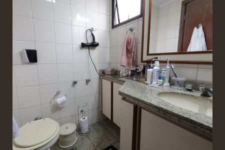 Apartamento à venda com 140m², 3 quartos e 4 vagasBanheiro da Suíte 3