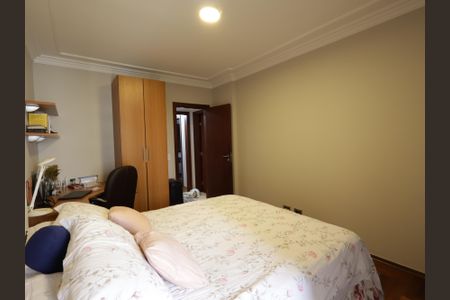 Apartamento à venda com 140m², 3 quartos e 4 vagasSuíte 3