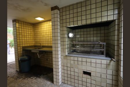 Apartamento à venda com 140m², 3 quartos e 4 vagasÁrea comum - Churrasqueira