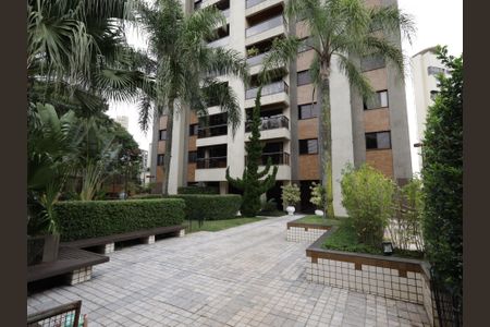 Apartamento à venda com 140m², 3 quartos e 4 vagasFachada