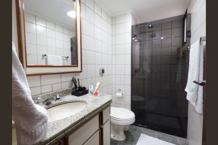 Apartamento à venda com 140m², 3 quartos e 4 vagasBanheiro da Suíte 1