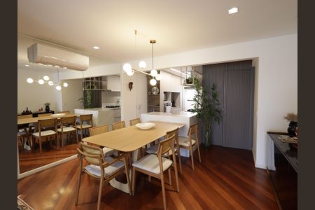 Apartamento à venda com 140m², 3 quartos e 4 vagasSala de Jantar