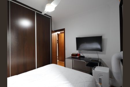 Apartamento à venda com 140m², 3 quartos e 4 vagasSuíte 1