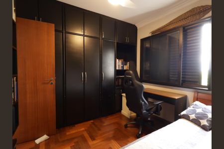 Apartamento à venda com 140m², 3 quartos e 4 vagasSuíte 2