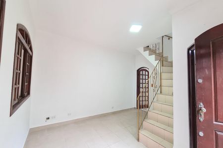 Casa à venda com 120m², 4 quartos e 2 vagasSala