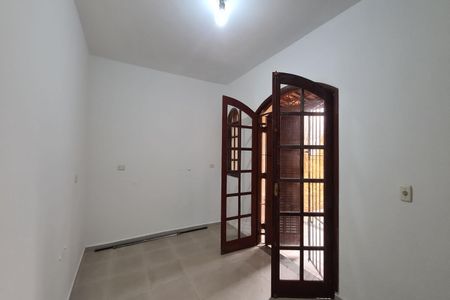 Casa à venda com 120m², 4 quartos e 2 vagasQuarto