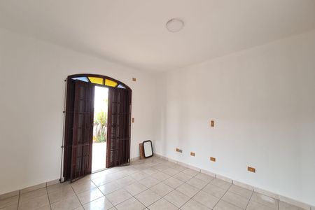 Casa à venda com 120m², 4 quartos e 2 vagasSuíte 2