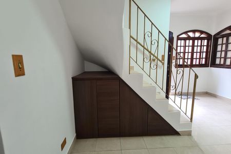 Casa à venda com 120m², 4 quartos e 2 vagasSala