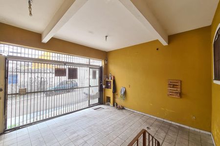 Casa à venda com 120m², 4 quartos e 2 vagasGaragem