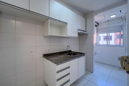 Apartamento para alugar com 34m², 1 quarto e sem vaga Apartamento para alugar com 34m², 1 quarto e sem vagaCozinha e área de serviço