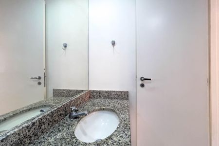 Apartamento para alugar com 34m², 1 quarto e sem vaga Apartamento para alugar com 34m², 1 quarto e sem vagaBanheiro