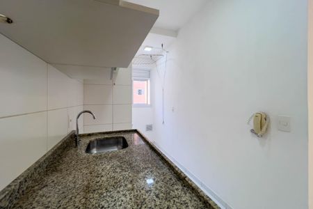 Apartamento para alugar com 34m², 1 quarto e sem vaga Apartamento para alugar com 34m², 1 quarto e sem vagaCozinha e área de serviço