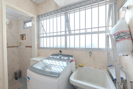 Apartamento à venda com 65m², 2 quartos e 1 vagaÁrea de Serviço