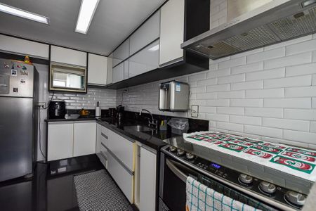 Apartamento à venda com 115m², 2 quartos e 2 vagasCozinha