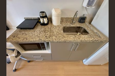 Studio para alugar com 28m², 1 quarto e sem vaga Studio para alugar com 28m², 1 quarto e sem vagaCozinha
